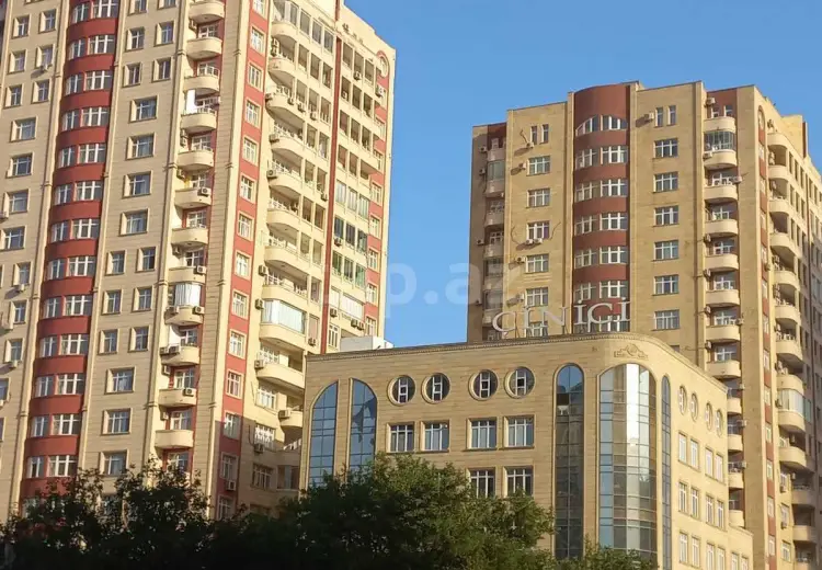 4 otaqlı mənzil , Bakı