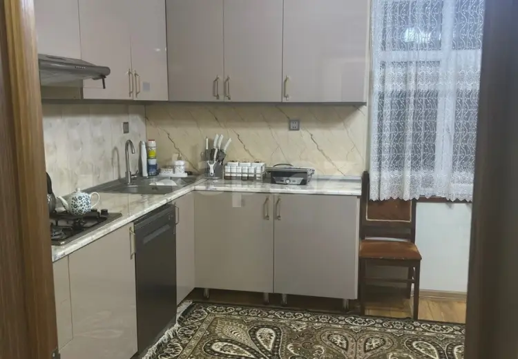 3 otaqlı mənzil , Xırdalan