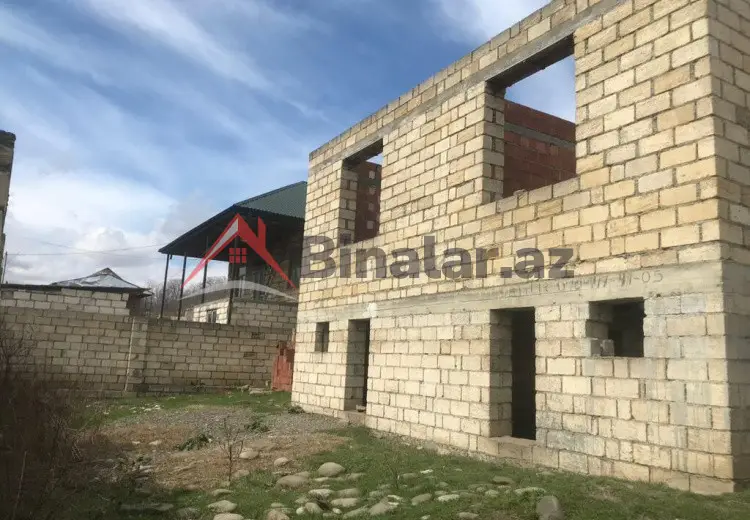 6 otaqlı mənzil Satılır, Quba