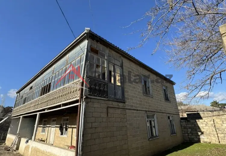 11 otaqlı mənzil Satılır, Şamaxı