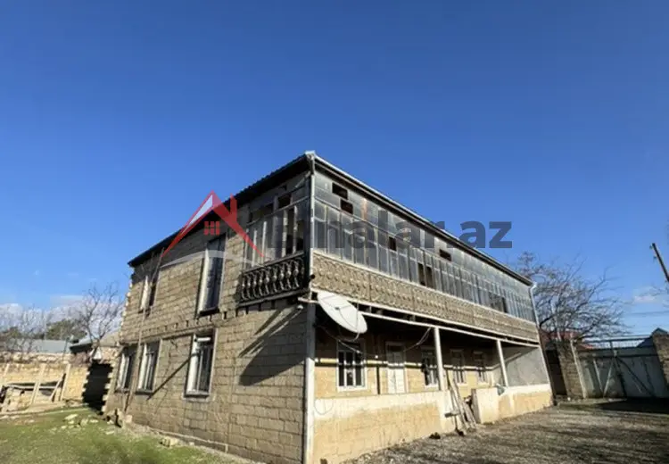11 otaqlı mənzil Satılır, Şamaxı