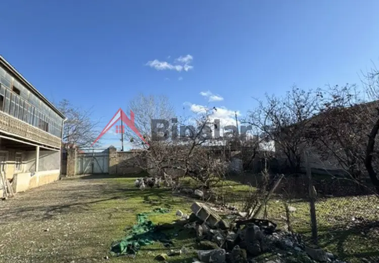 11 otaqlı mənzil Satılır, Şamaxı