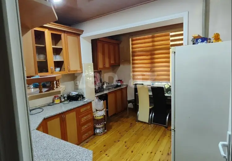 4 otaqlı mənzil , Bakı