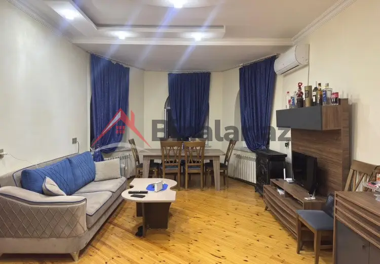 7 otaqlı mənzil Satılır, Zərdab