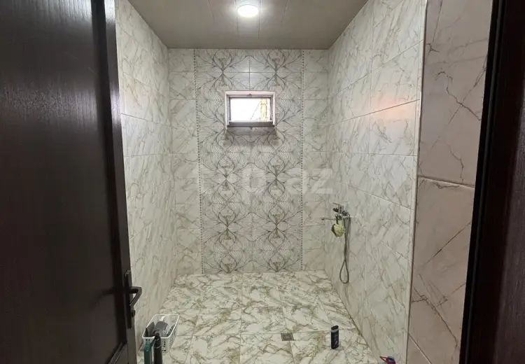 6 otaqlı mənzil , Bakı