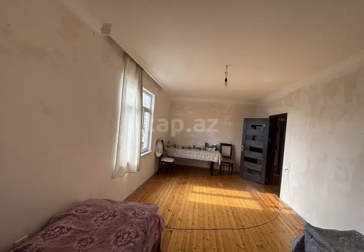6 otaqlı mənzil , Bakı