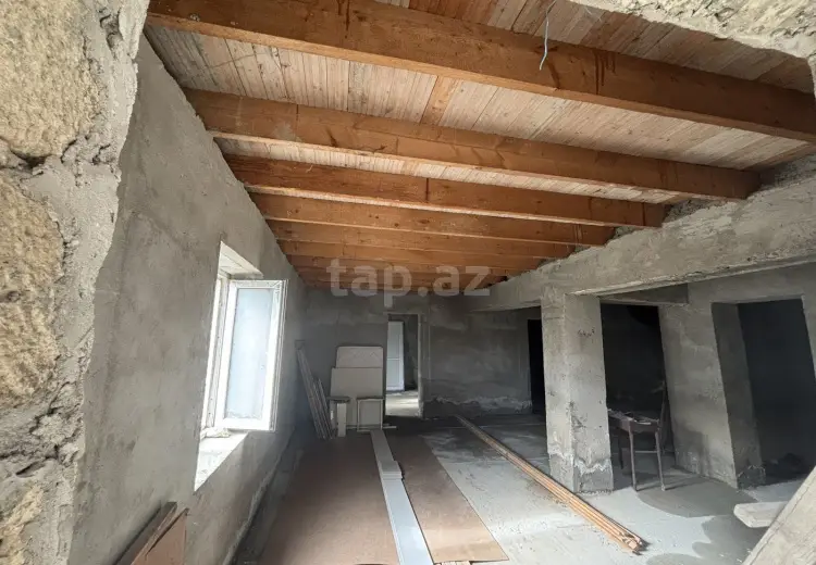 6 otaqlı mənzil , Bakı