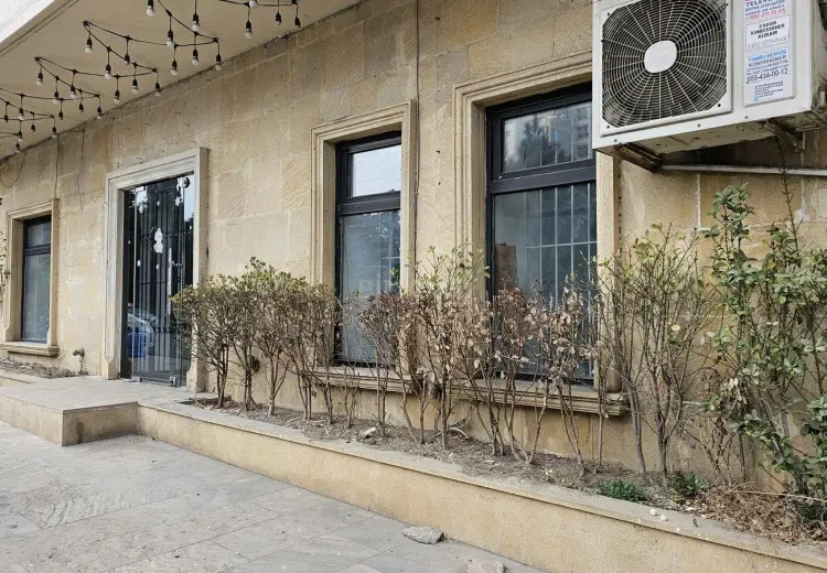 110 m² Obyekt / Ofis Kirayə (aylıq), Səbail, Bakı