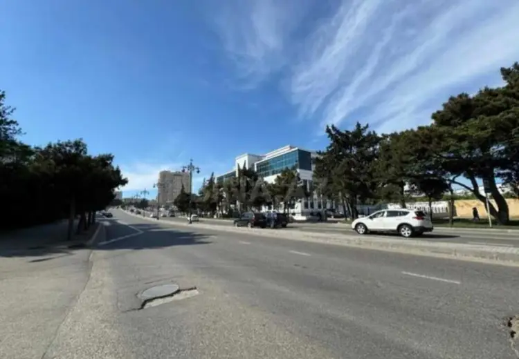 1000 m² Obyekt / Ofis Kirayə (aylıq), Yasamal, Bakı