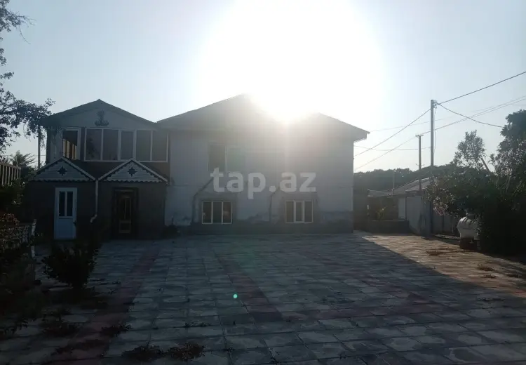 8 otaqlı mənzil , Masallı