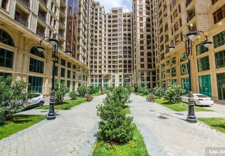 4 otaqlı mənzil , Bakı