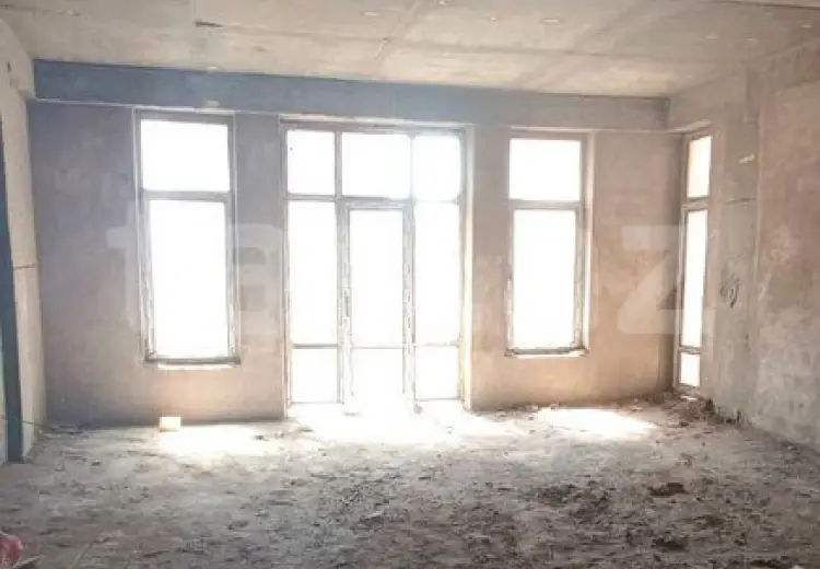 4 otaqlı mənzil , Bakı