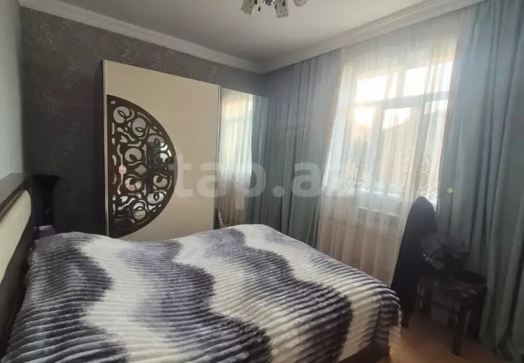 7 otaqlı mənzil , Bakı
