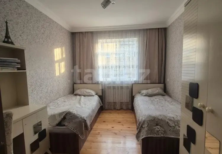 7 otaqlı mənzil , Bakı