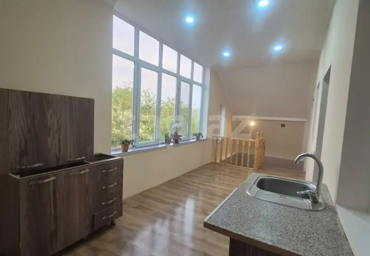 7 otaqlı mənzil , Bakı
