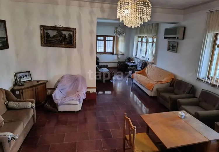 7 otaqlı mənzil , Bakı