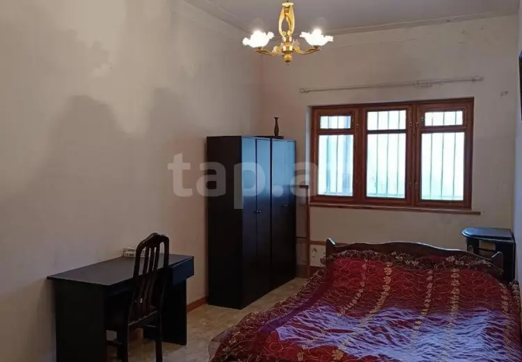 7 otaqlı mənzil , Bakı