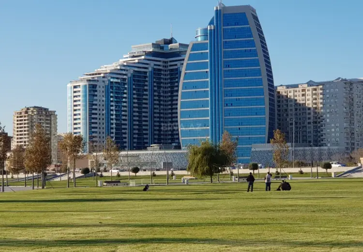 107 m² Obyekt / Ofis Satılır, Xətai, Bakı