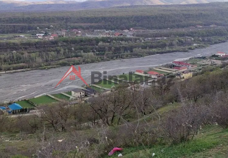 100 sot Torpaq Satılır, Quba