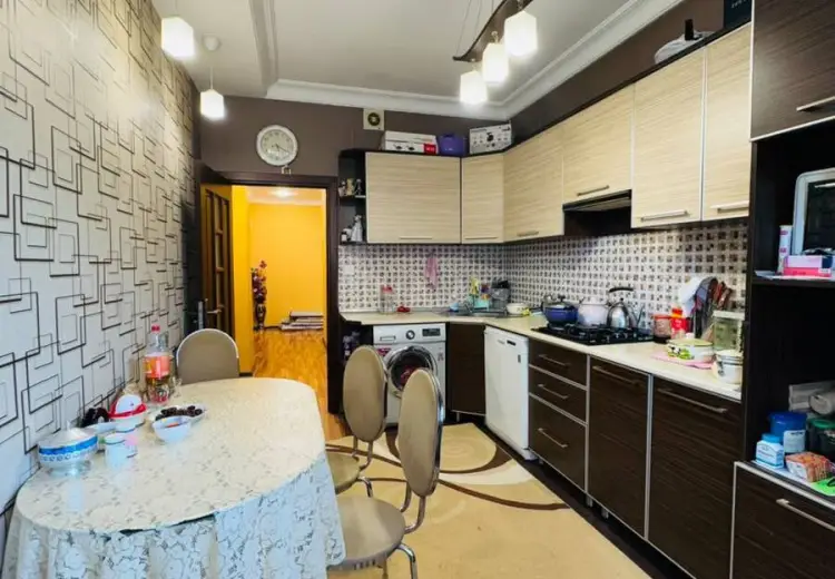 3 otaqlı mənzil Satılır, Əhmədli, Xətai, Bakı