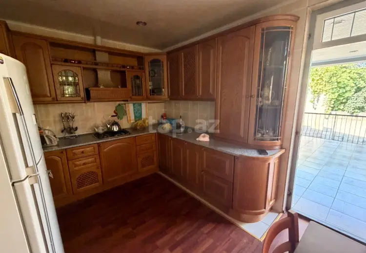 4 otaqlı mənzil , Quba