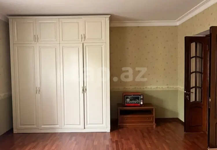 4 otaqlı mənzil , Quba
