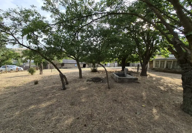 6 otaqlı mənzil Satılır, Şamaxı