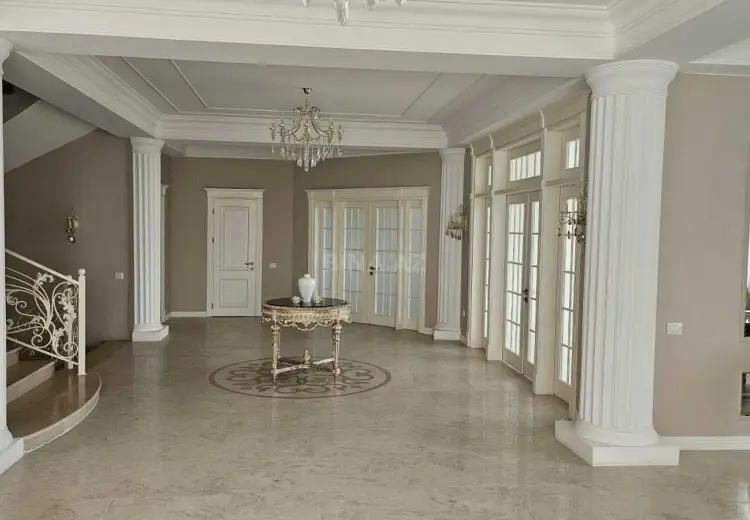 12 otaqlı mənzil Satılır, Badamdar qəs., Səbail, Bakı