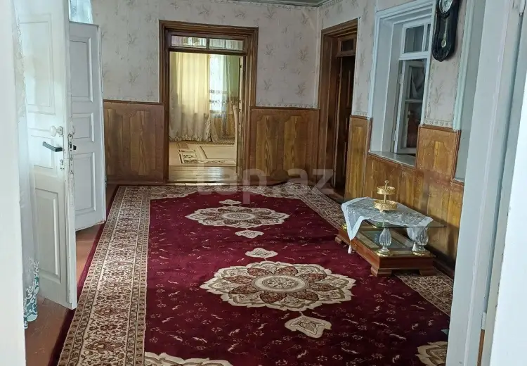8 otaqlı mənzil , Gədəbəy