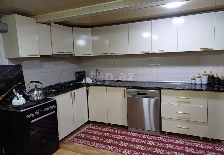 8 otaqlı mənzil , Gədəbəy