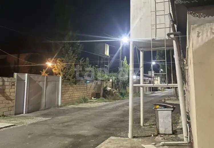 6 otaqlı mənzil , Bakı