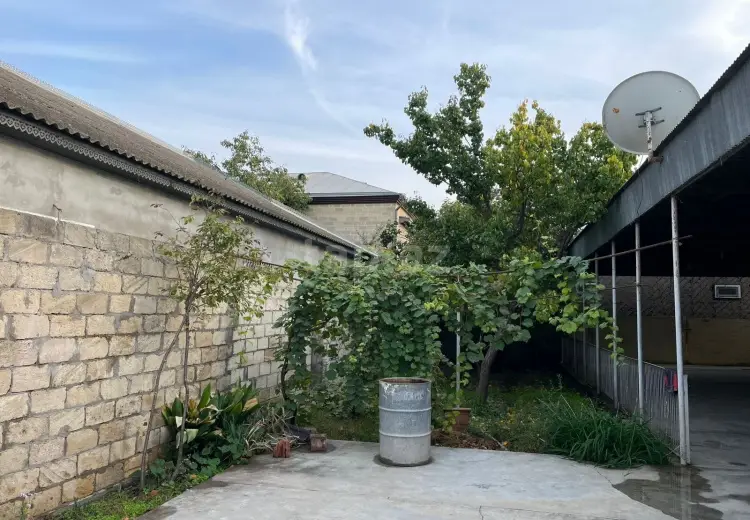 6 otaqlı mənzil , Bakı