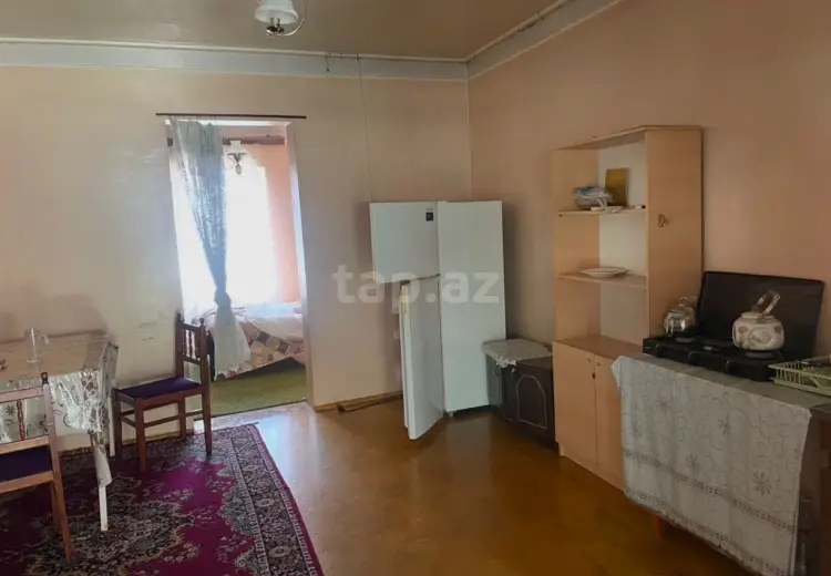 6 otaqlı mənzil , Bakı