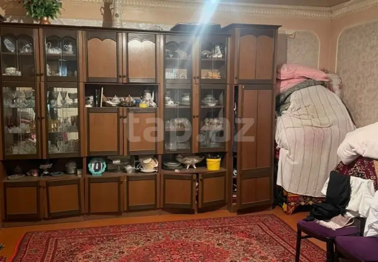 6 otaqlı mənzil , Bakı