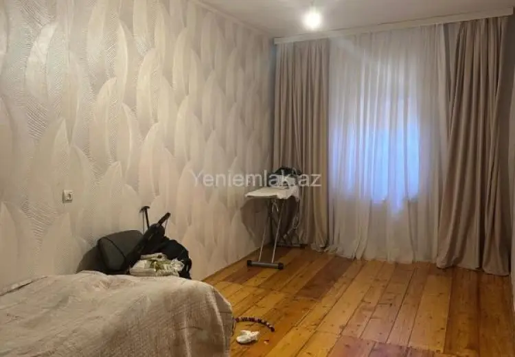 4 otaqlı mənzil Satılır, Keşlə qəs., Nizami, Bakı