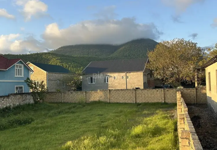 6 sot Torpaq Satılır, Qəbələ