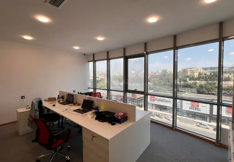 184 m² Obyekt / Ofis Satılır, Xətai, Bakı