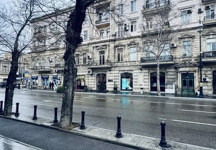 3 otaqlı mənzil Satılır, Sahil qəs., Səbail, Bakı