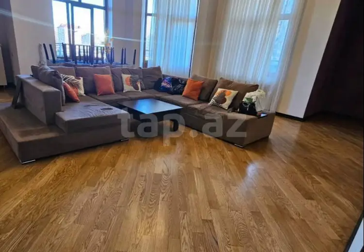 3 otaqlı mənzil , Bakı
