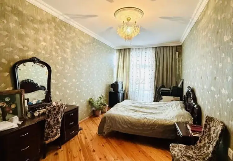 4 otaqlı mənzil Satılır, 8-ci kilometr, Nizami, Bakı