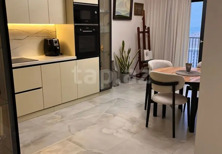 3 otaqlı mənzil , Bakı