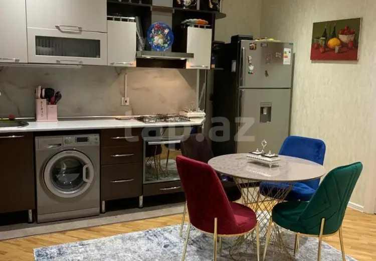3 otaqlı mənzil , Bakı