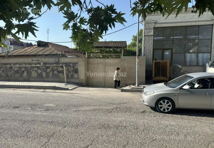 120 m² Obyekt / Ofis Satılır, Bərdə