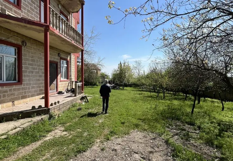 8 otaqlı mənzil Satılır, Şamaxı