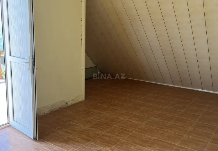 8 otaqlı mənzil Satılır, Şamaxı