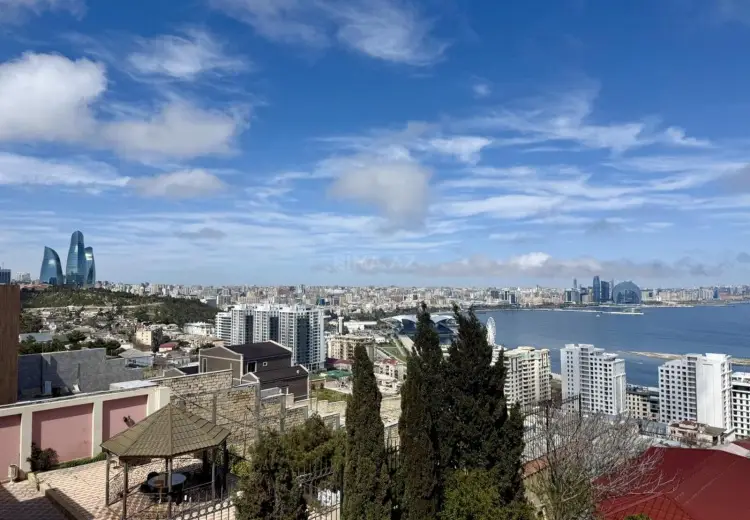 800 m² Obyekt / Ofis Satılır, Bayıl qəs., Səbail, Bakı