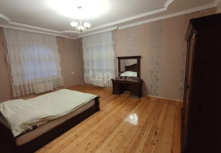 9 otaqlı mənzil , Zaqatala