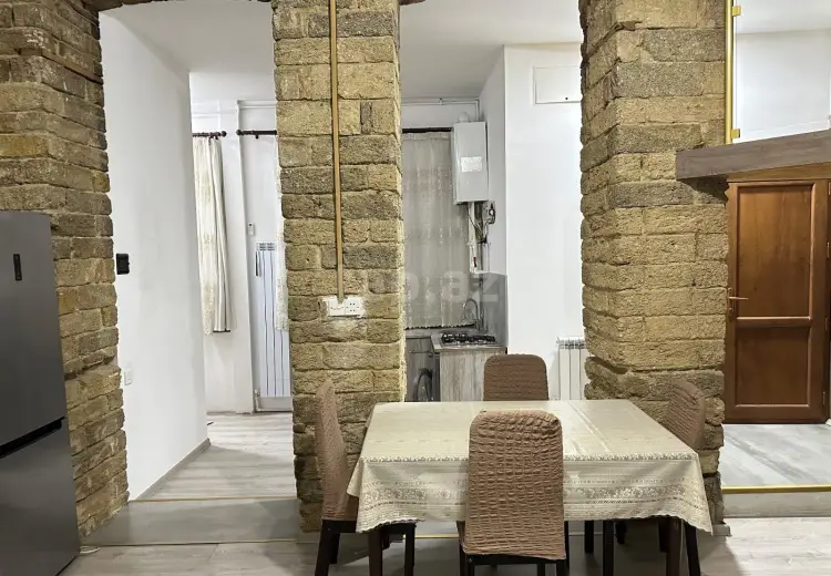 2 otaqlı mənzil Kirayə (aylıq), İçəri şəhər, Səbail, Bakı