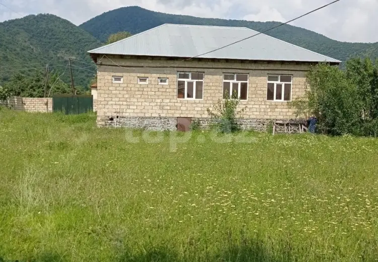 3 otaqlı mənzil , Qax