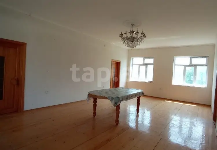 3 otaqlı mənzil , Qax